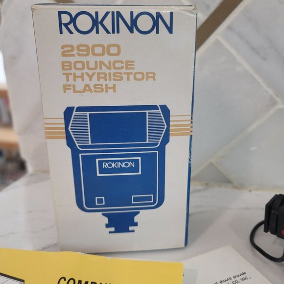 Rokinon 2900 Bounce Thyristor Flash For 35mm Cameras Automatic Computer Control - Picture 5 of 7